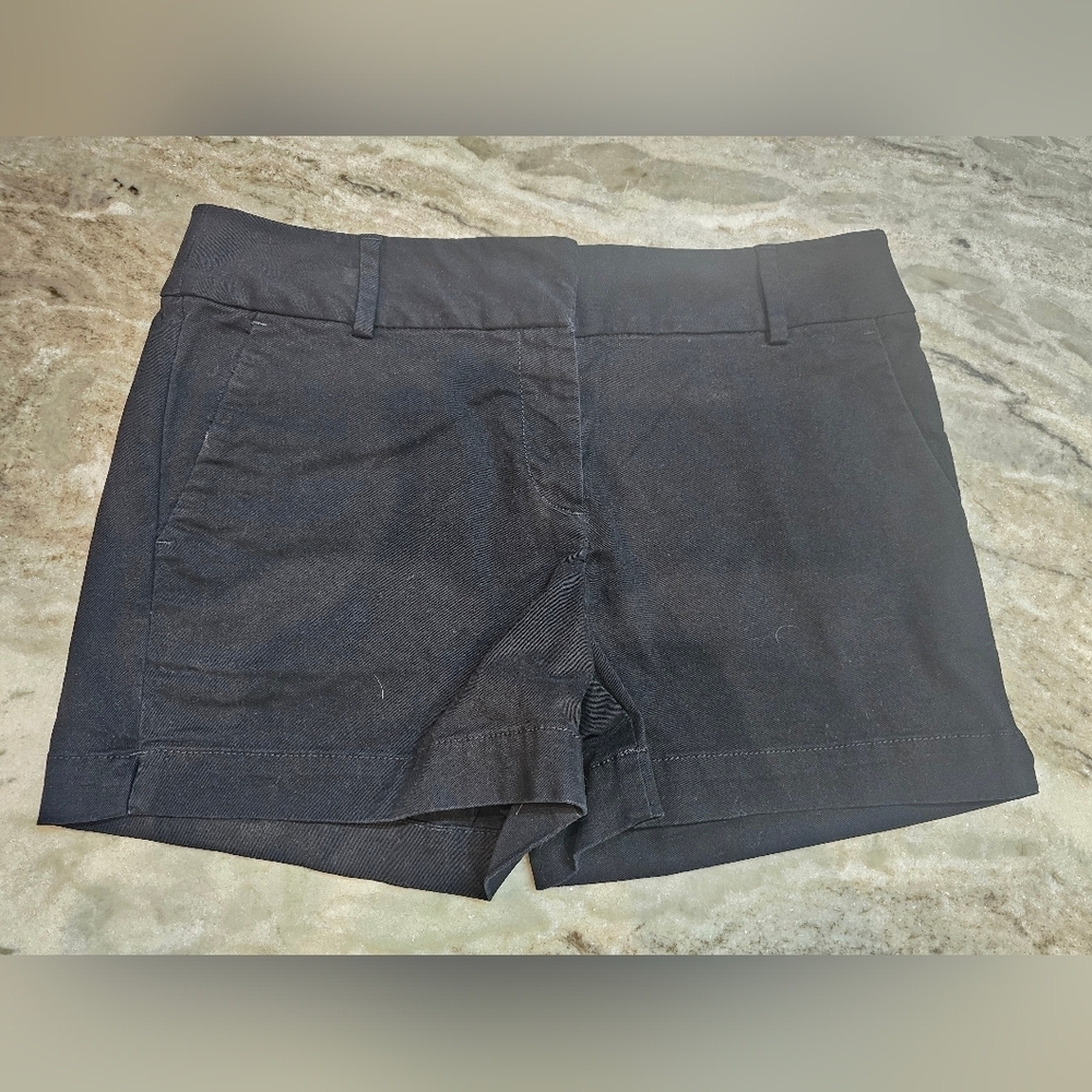 LOFT Black Stretch Cotton Shorts Women’s Size 8 Classic Fit Bermuda Style